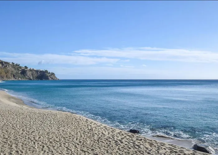 Confortevole E Spazioso 100mq A Con Vista Panoramica Sul Golfo Con Free Wifi E Smart Tv